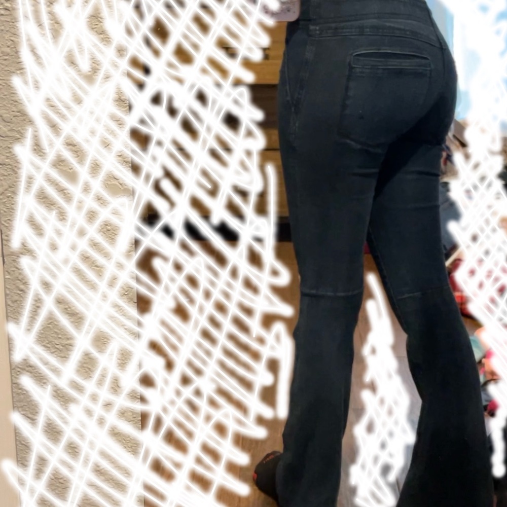Flared leg jeans